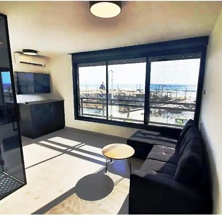 Ryo 11 דירת נופש חדשה על חוף הים נוף לים Apartment Bat Yam Luaran gambar