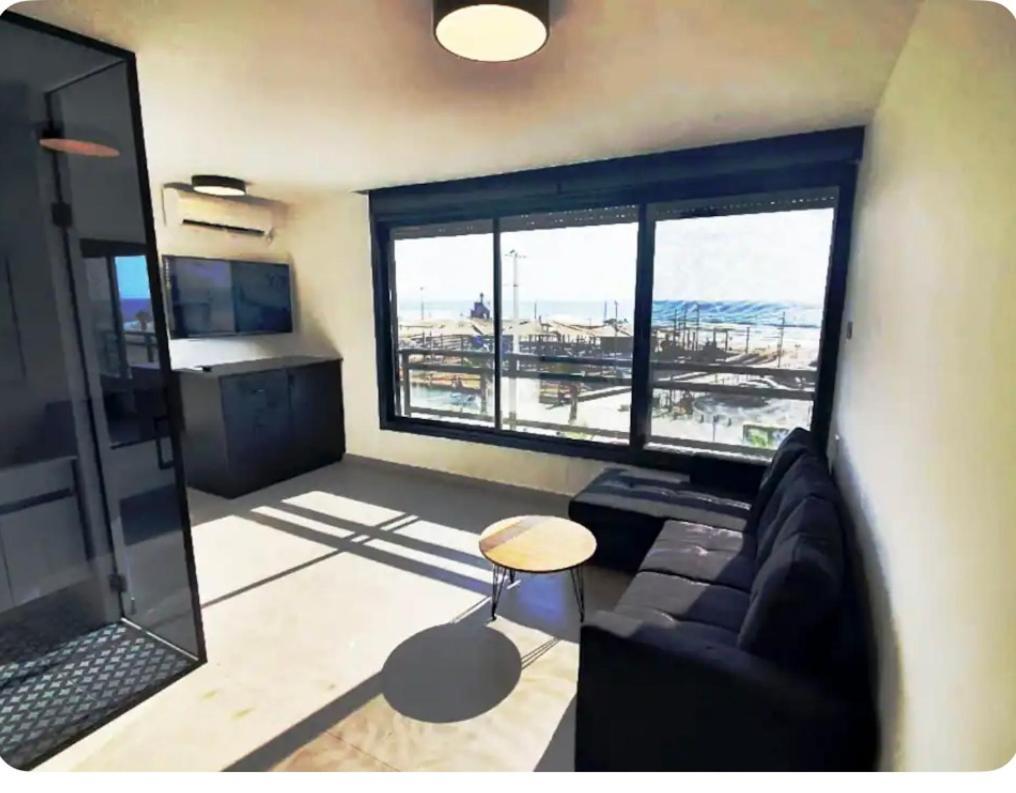 Ryo 11 דירת נופש חדשה על חוף הים נוף לים Apartment Bat Yam Luaran gambar